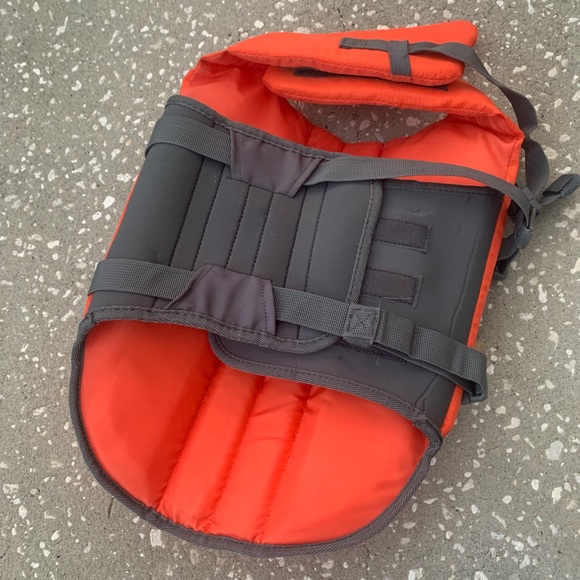 Dog.”Outward Hound” Life Jacket Floatation Device (Size - M) - Picture 6 of 14